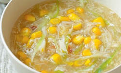 34. Sweetcorn soup with Crab Meat